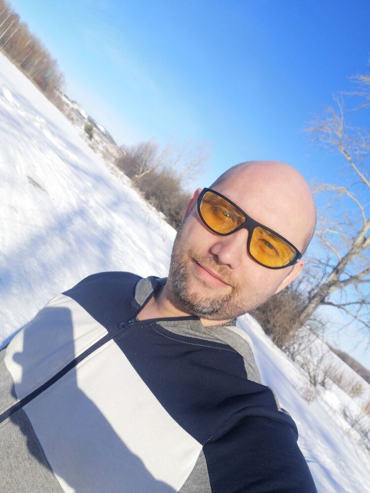  ,   Ivan, 37 ,   ,   , c 