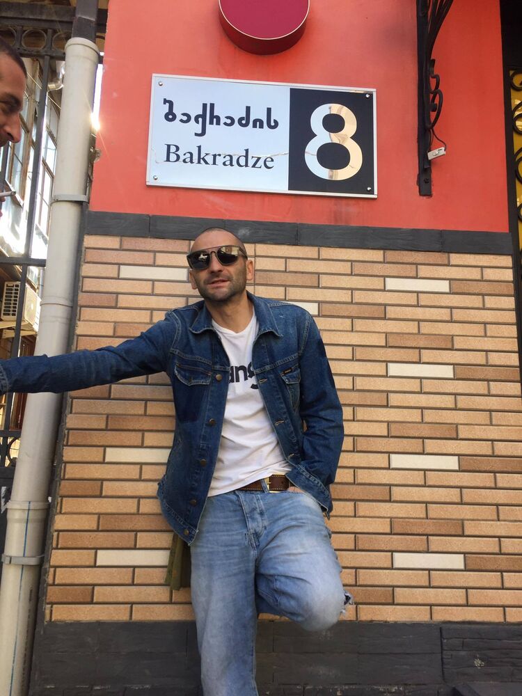  53579096  IRAKLI, 38 ,    