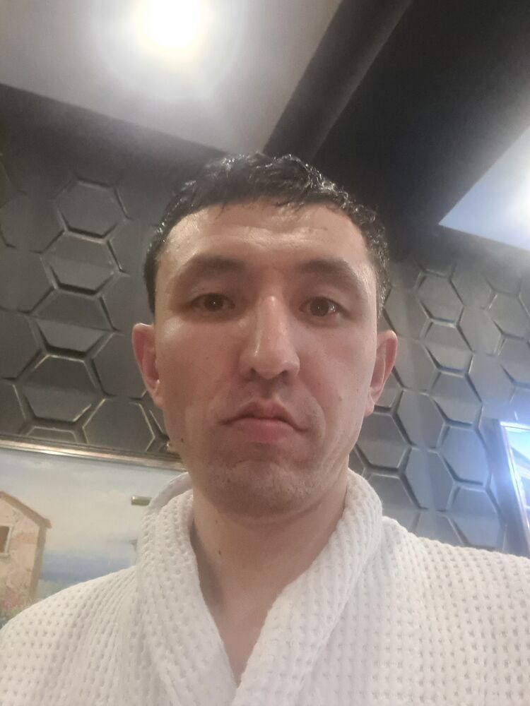  31589686  , 38 ,    