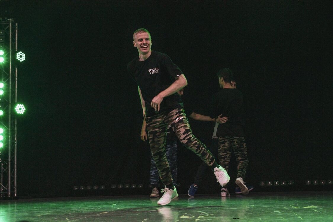  22284416  Oleg, 36 ,    