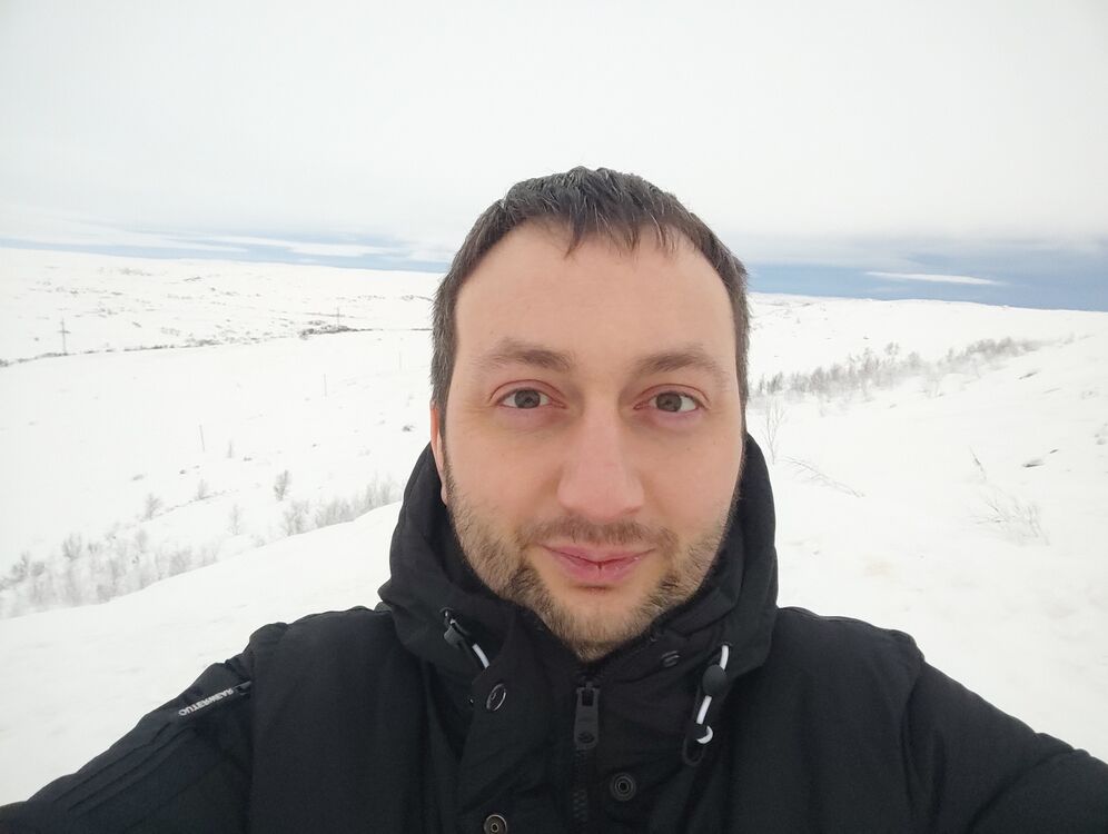  44564746  , 37 ,    