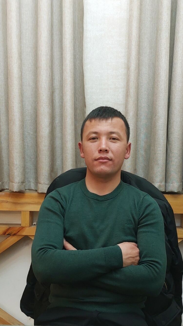  45200906  OMIRBEK, 33 ,    