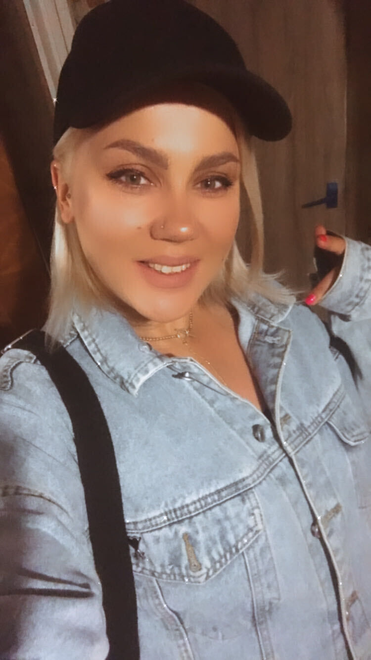 ,   Tanya, 35 ,   ,   