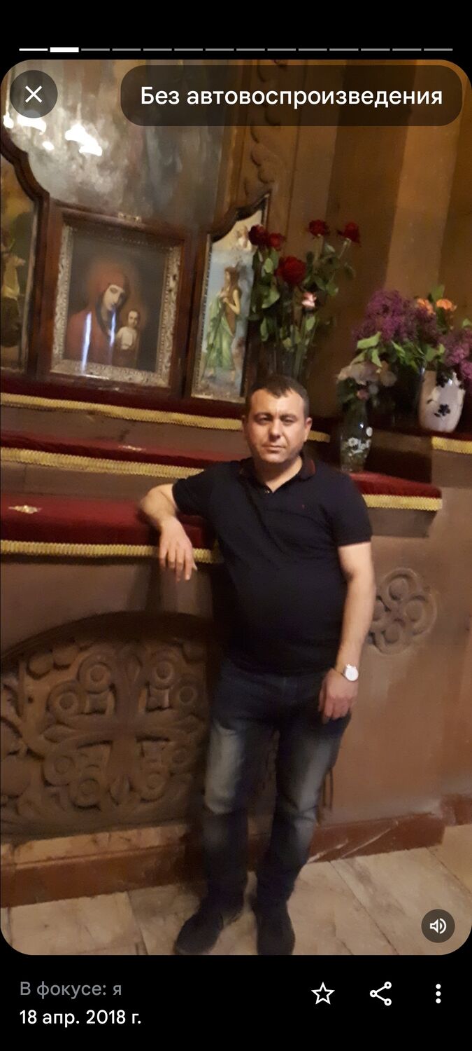  45941656  Garnik, 44 ,    