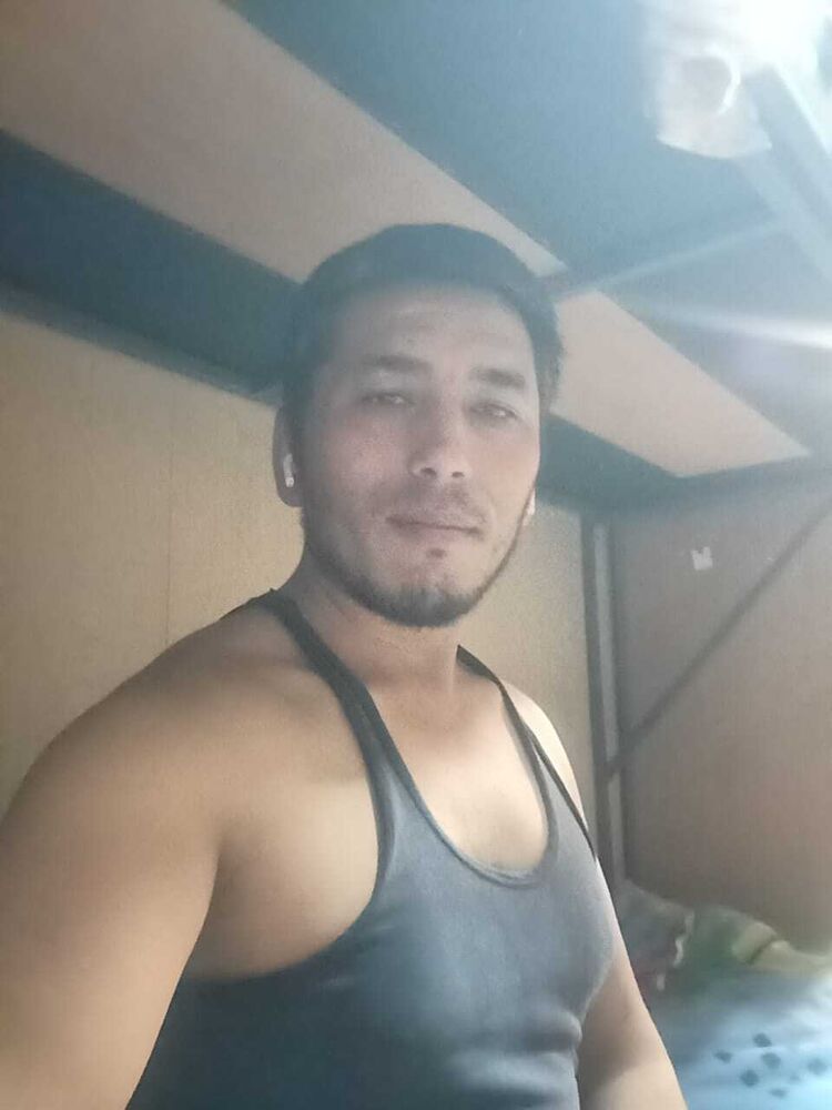  39684466  Hamidjon, 33 ,    