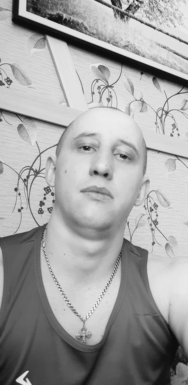  33619546  Vladislav, 32 ,    