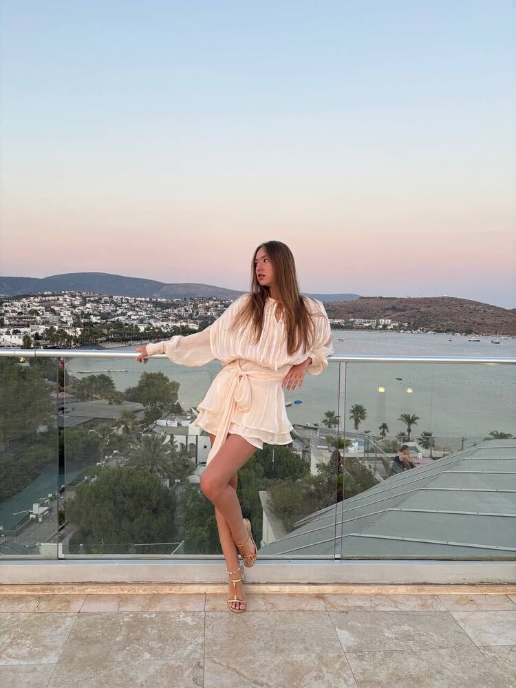  54543406  , 25 ,    -