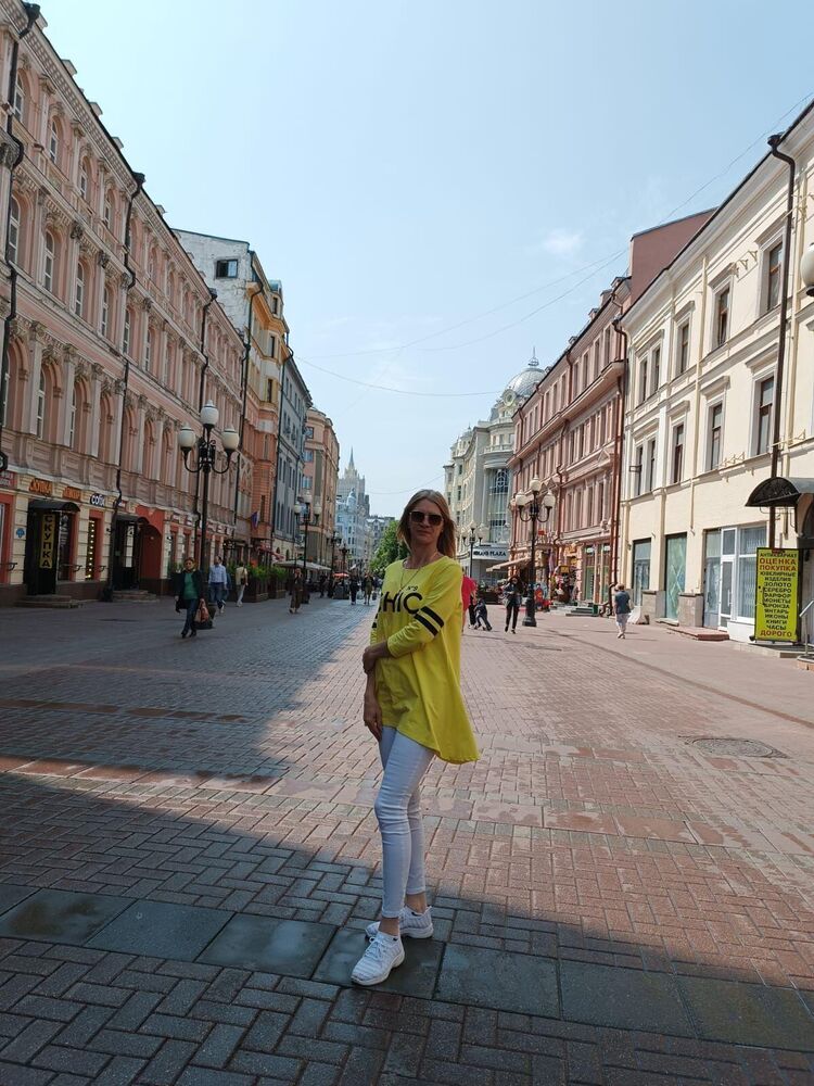  --,   , 43 ,     , c 