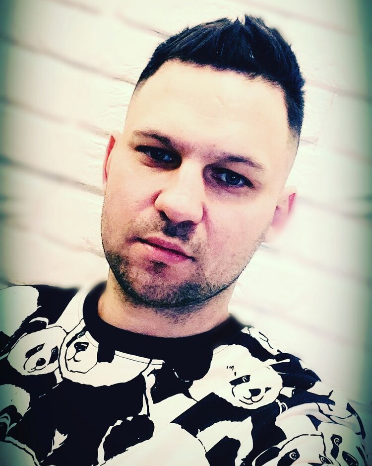  31019066  , 40 ,    