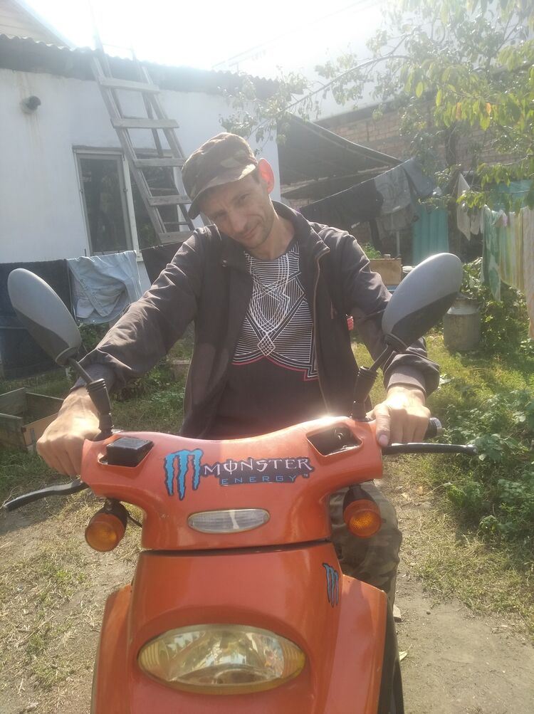  47100946  , 40 ,    