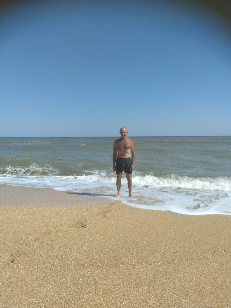  28090236  , 63 ,    