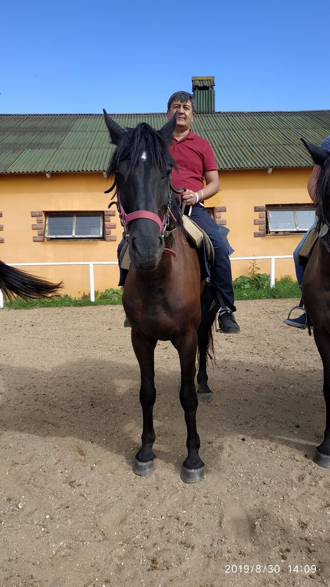  ,   Azat, 56 ,     , c 