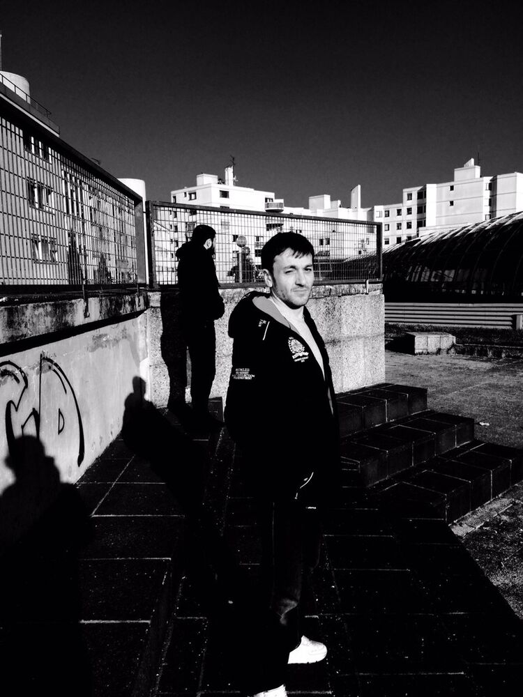  ,   BobiSmit, 57 ,   