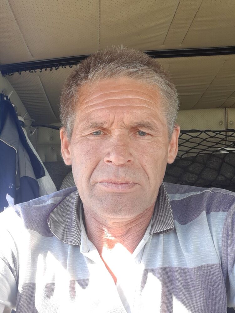  20572946  , 61 ,    