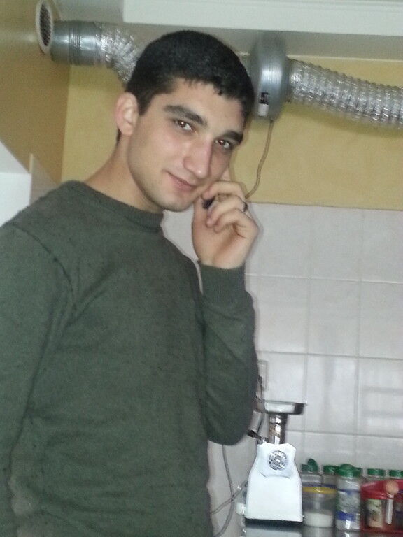 4428156  Karlen, 35 ,    