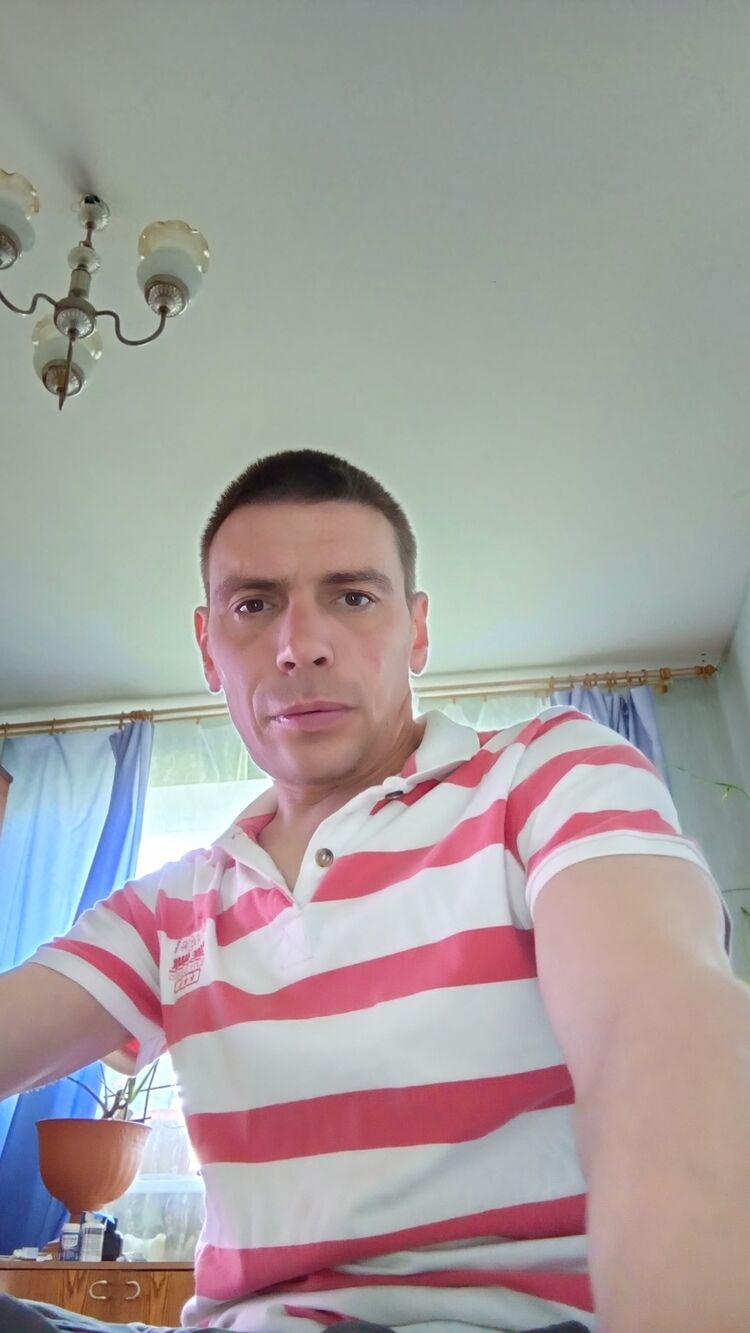  54123976  Pavel, 38 ,    