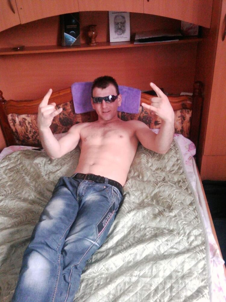  9039176  Maksim, 27 ,    