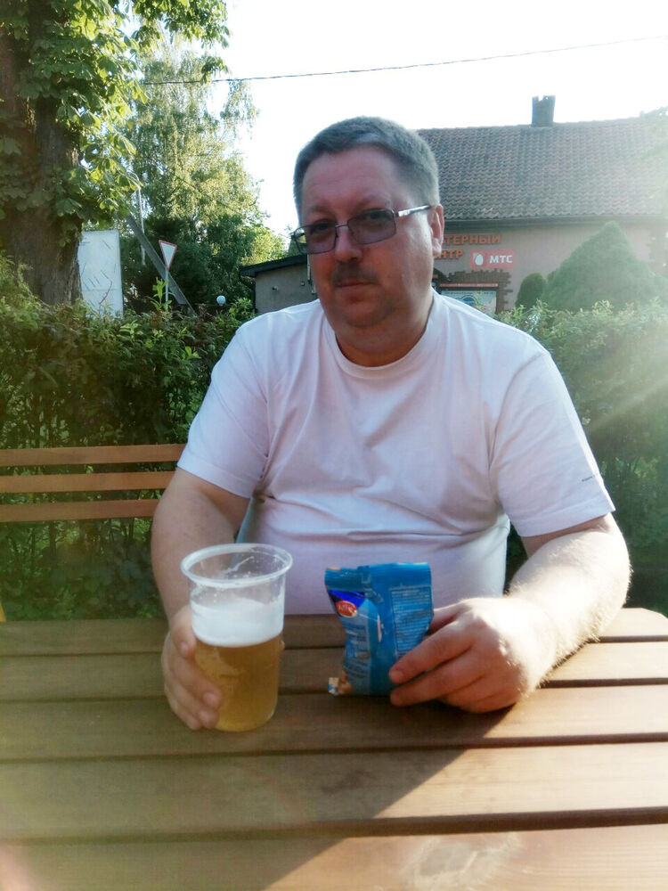 44890756  Oleg, 50 ,    