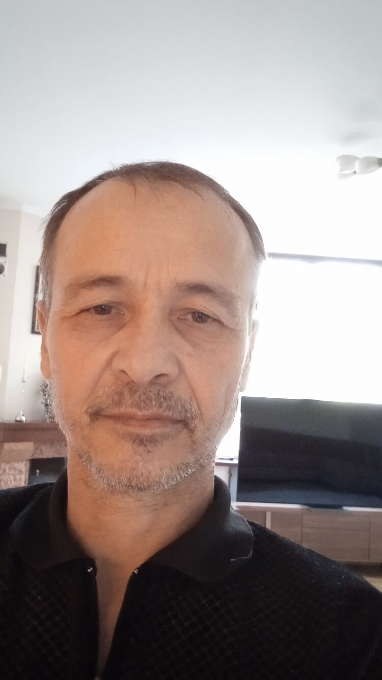  ,   Shix, 51 ,   ,   