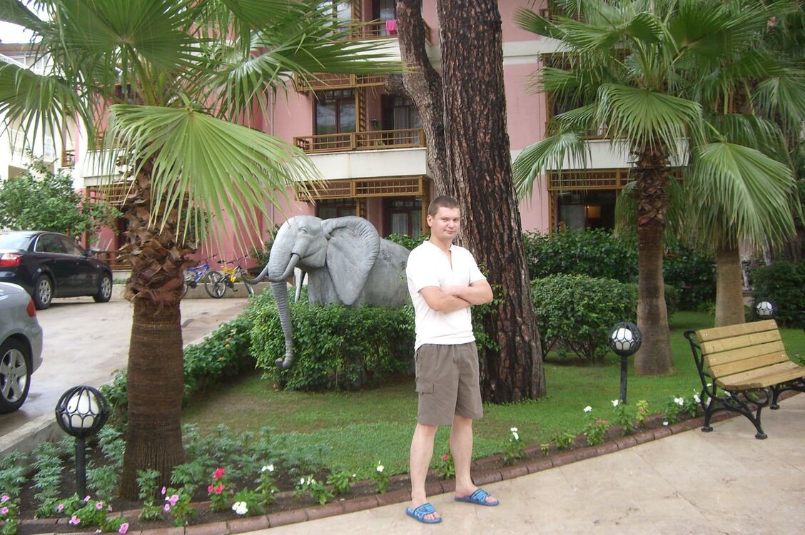  ,   Sasha, 39 ,   ,   
