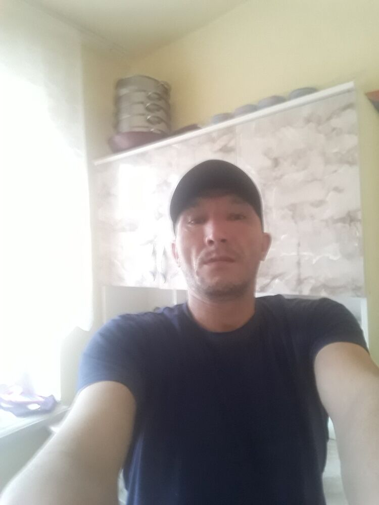  ,   Ruslan, 43 ,   ,   , c , 