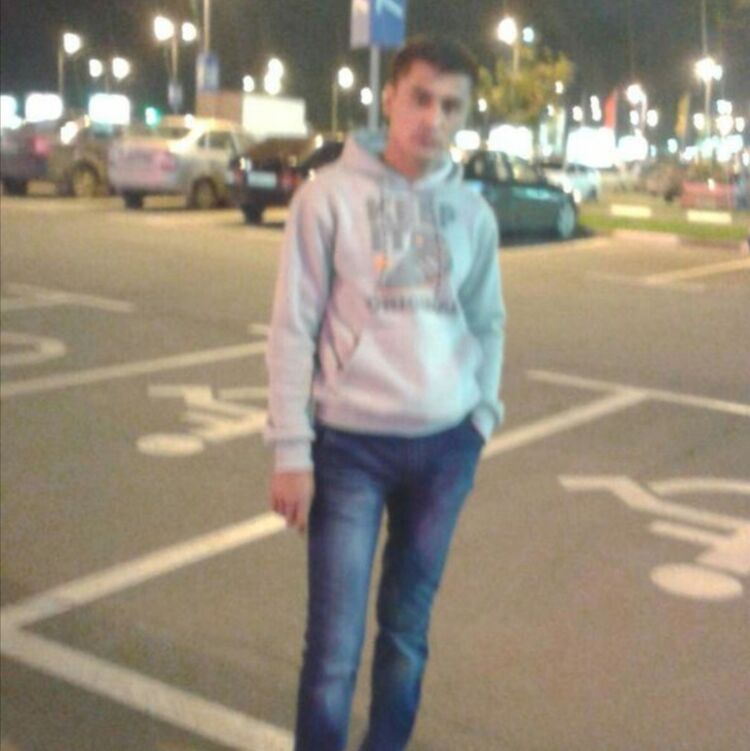  40720156  Baris, 36 ,    