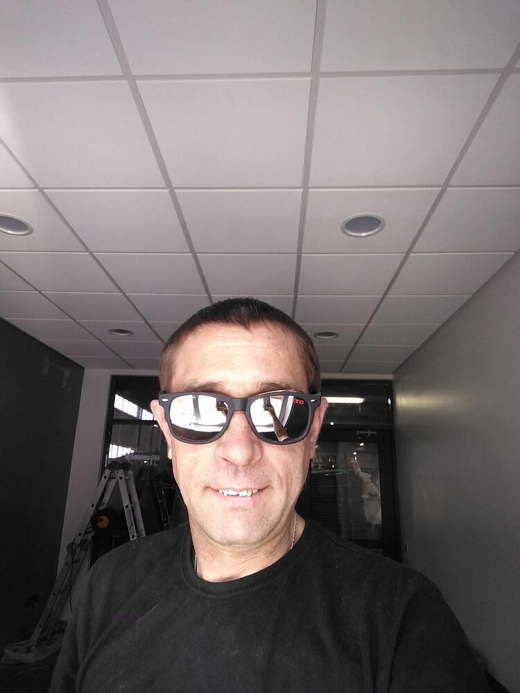  25018136  , 52 ,    