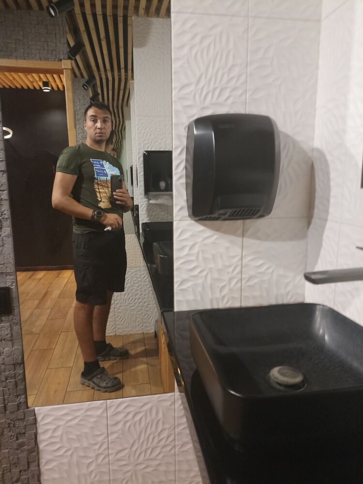  38542996  , 40 ,    
