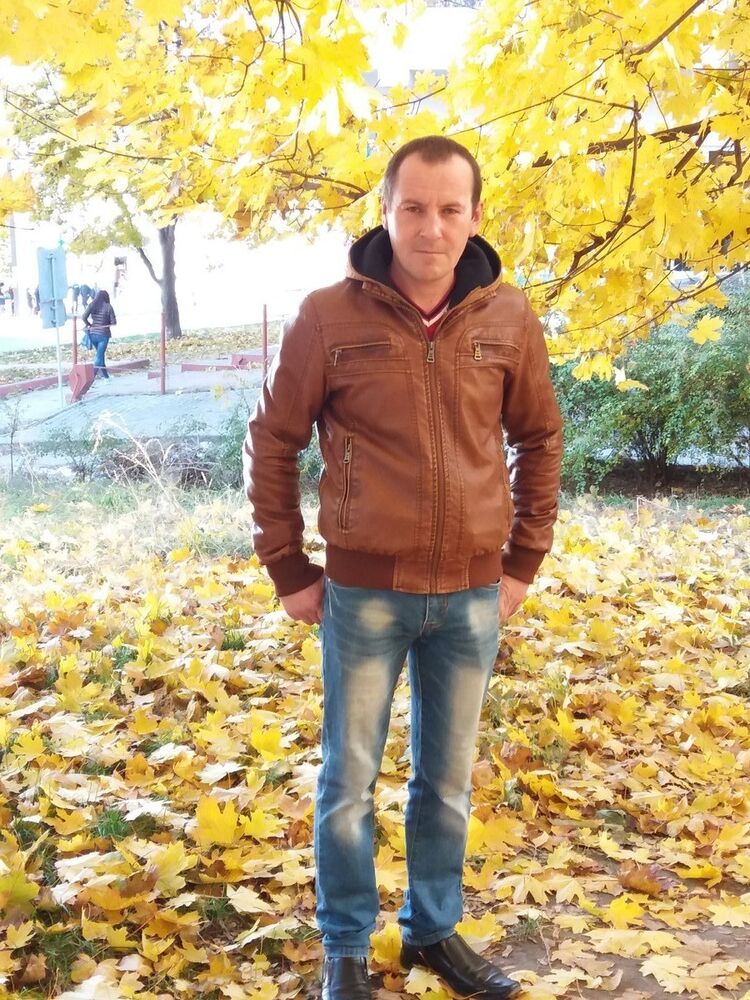  8323986  Iura, 46 ,    