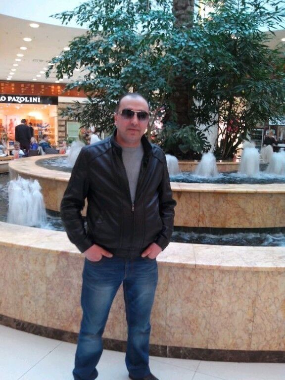  7626866  Armen, 52 ,    