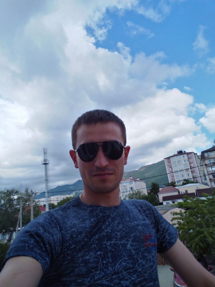  12165466  Rknyzi, 33 ,     