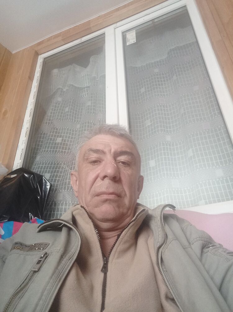  42305266  , 54 ,    