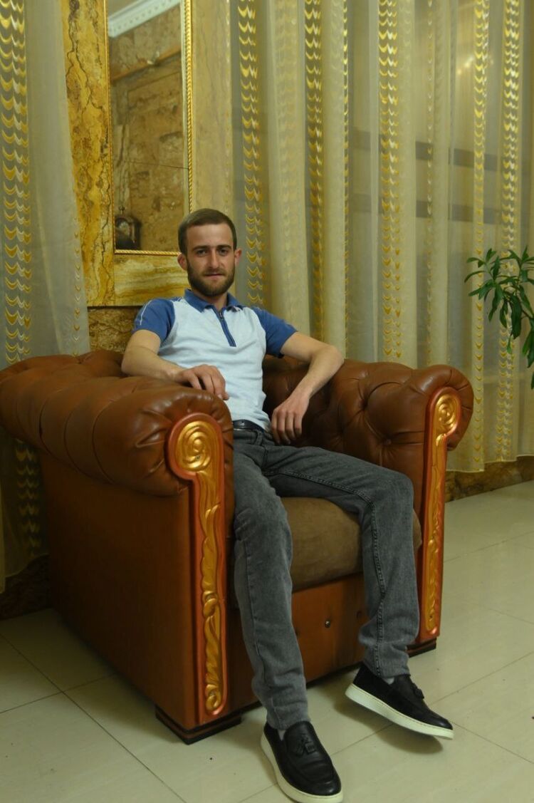  35675266  Arman, 30 ,    -