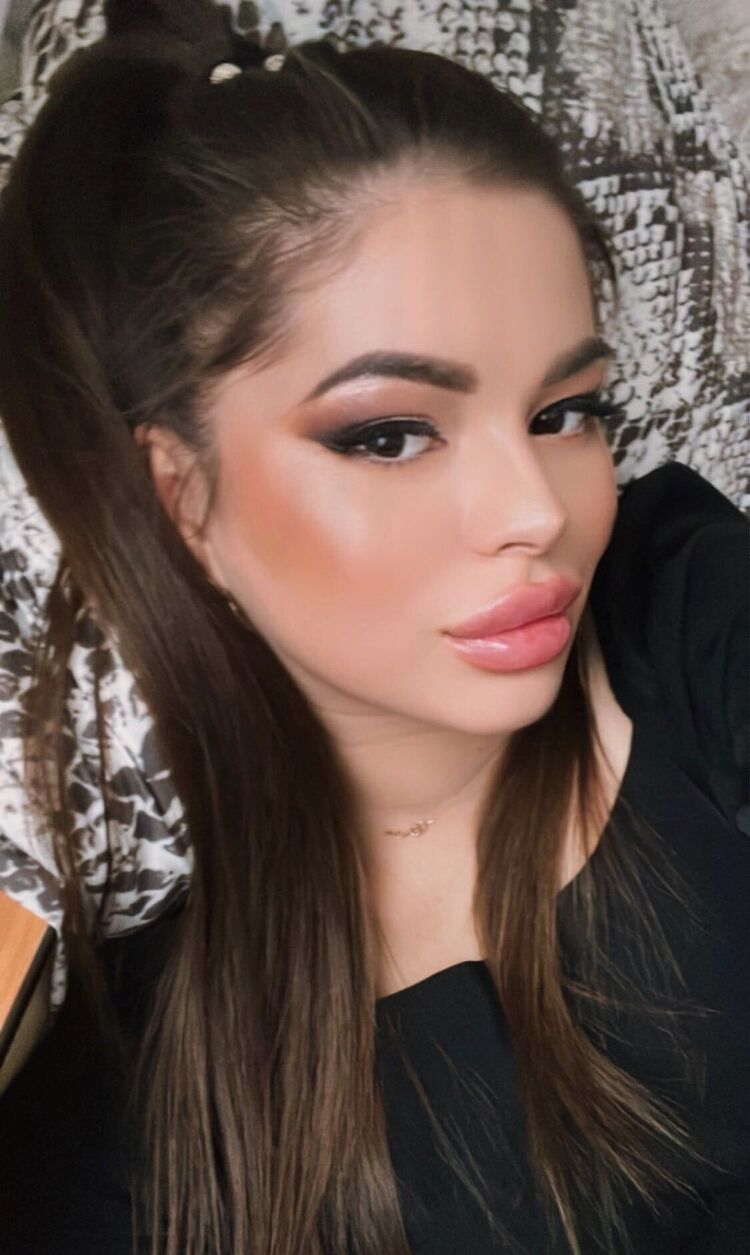  ,   Helen, 25 ,   ,   