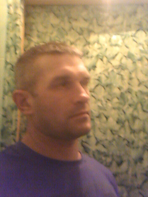  ,   NIK, 49 ,   