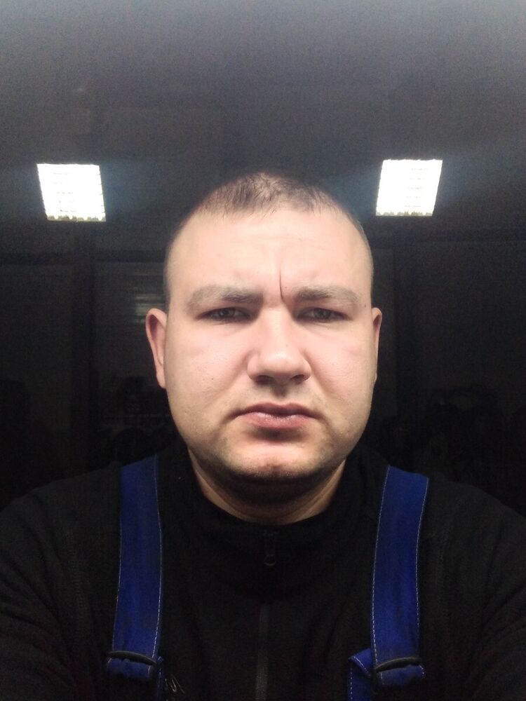  ,   Valeri, 28 ,   ,   