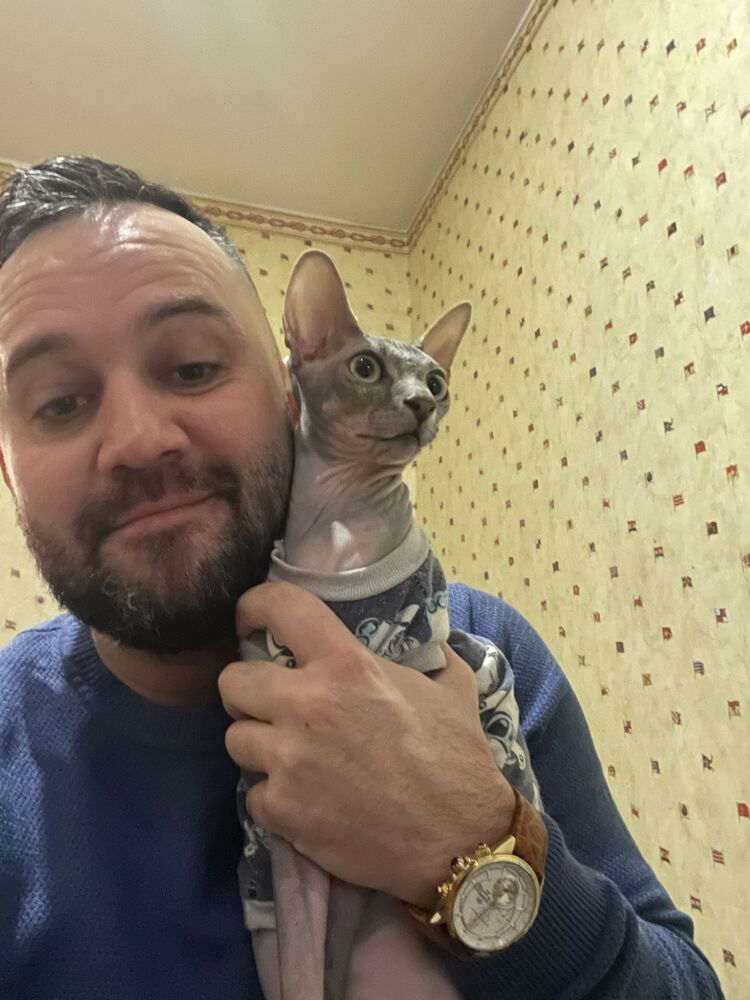 ���������� ������, ���� ������� KissTheScree, 40 ���, ������������ ��� ����� � ���������, c�������� ���������