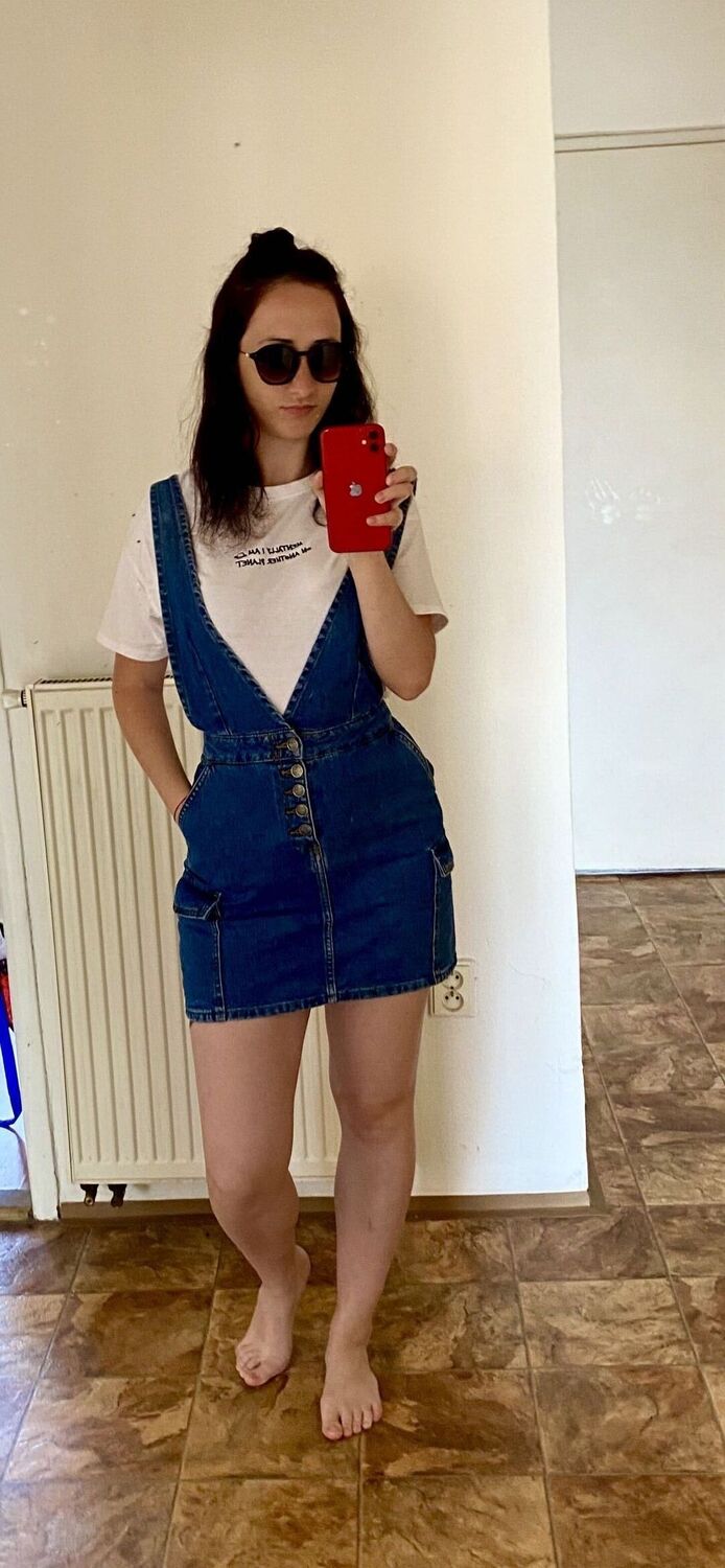  ,   Anastasia, 31 ,   ,   
