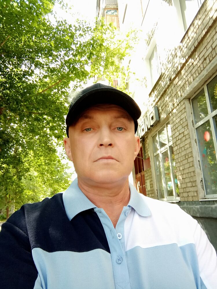  23091146  Sergey, 56 ,    