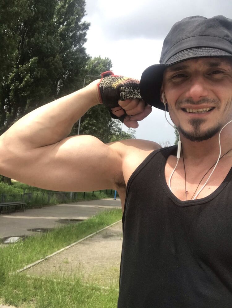  ,   Vitalii, 36 ,   ,   , c 