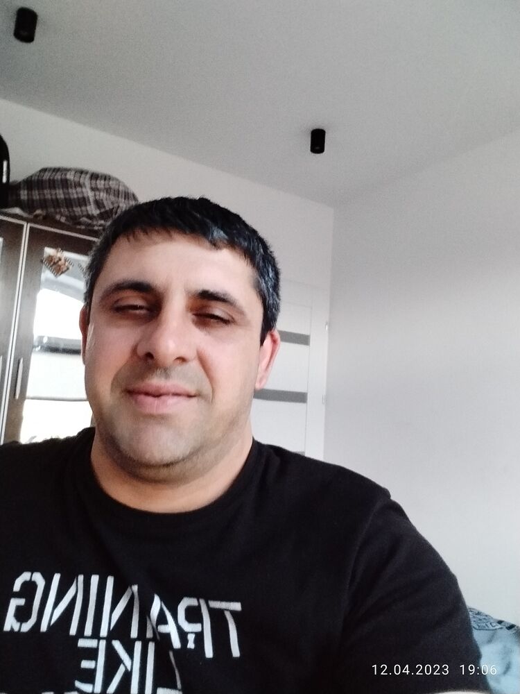  33794336  Asif, 46 ,    