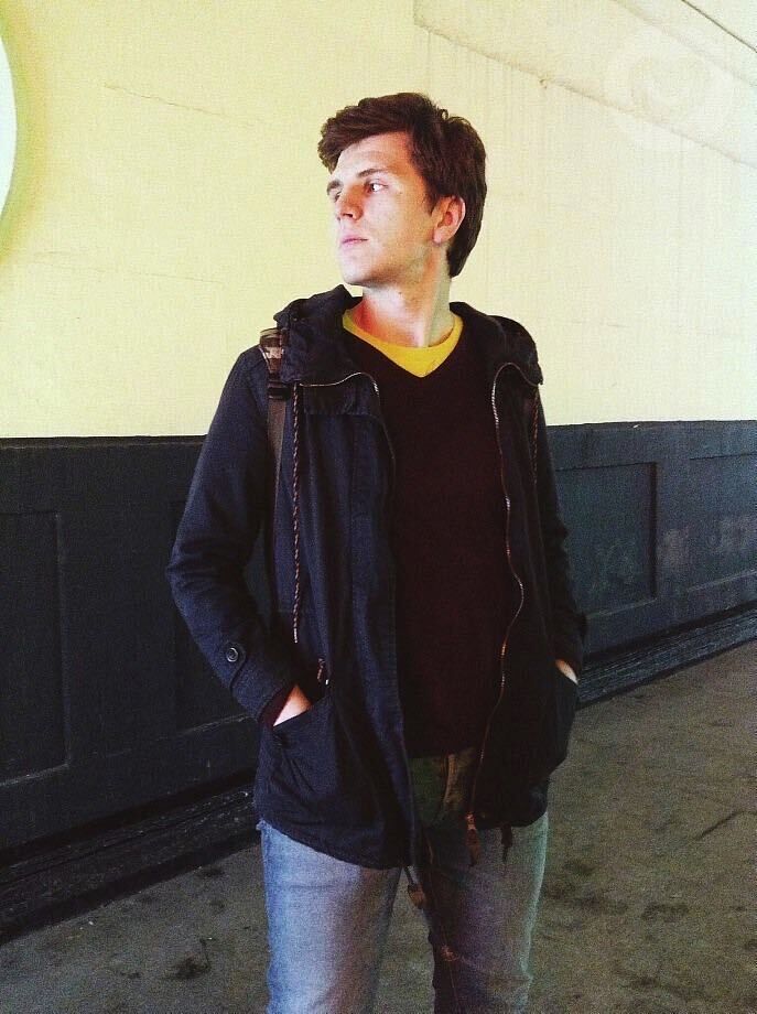  30439106  Nikita, 31 ,    