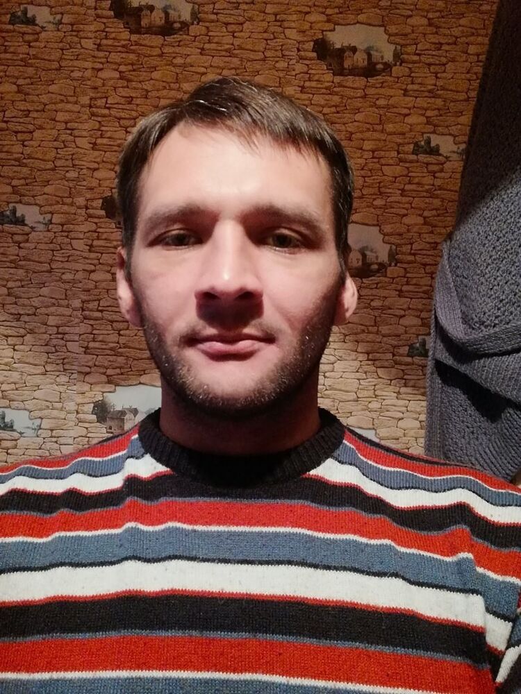  18768376  Alexander, 39 ,    