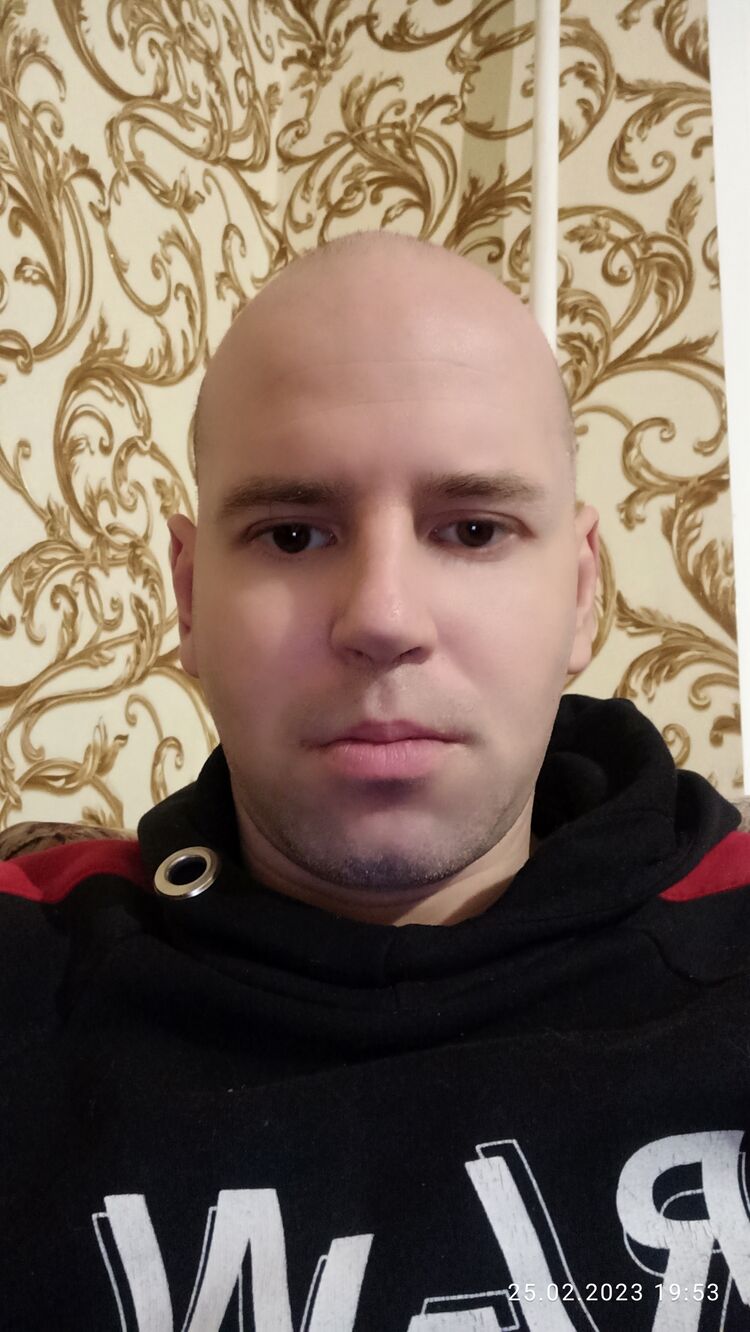  32983236  Twerdochkleb, 41 ,    