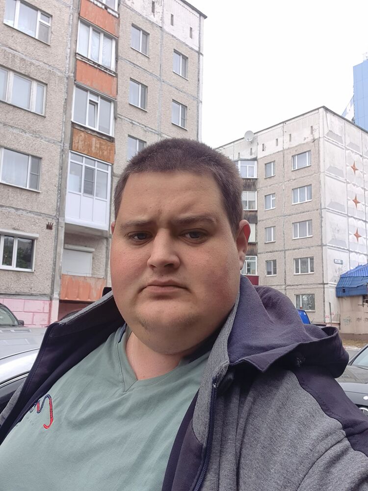  53044176  Artur, 29 ,    