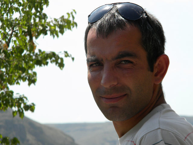  4241186  Valeri, 37 ,    