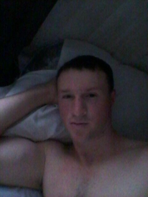  18128276  Sergey, 26 ,    