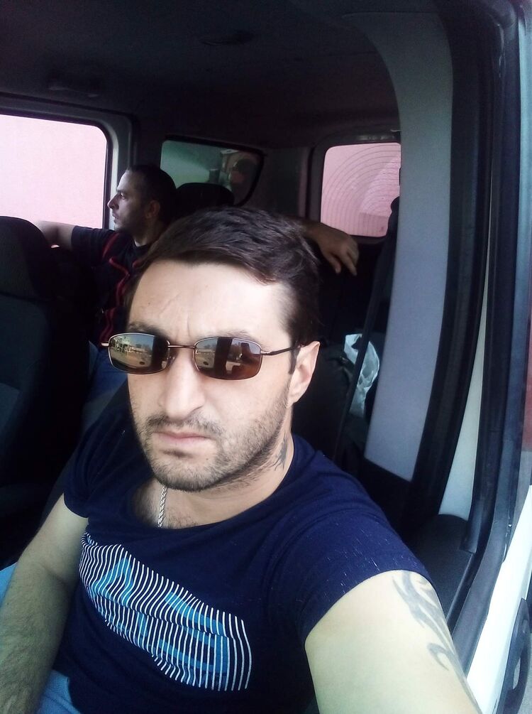 ���� 22890176 ������� Gigi, 37 ���, ���� ���������� � �������