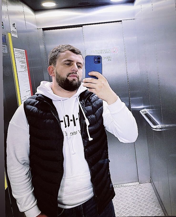  ,   Pabllo, 32 ,   ,   