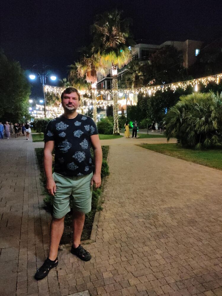  39963966  Alex, 29 ,    --